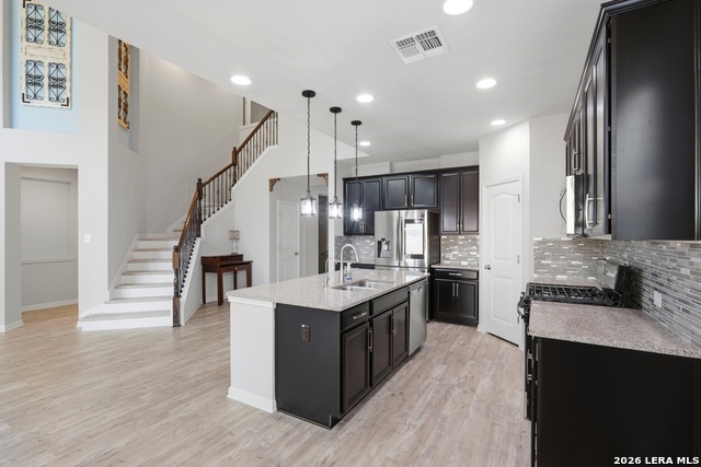 Image 18 of 48 For 13871 Tribeca