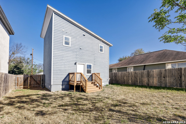 Image 26 of 27 For 323 Moselle  