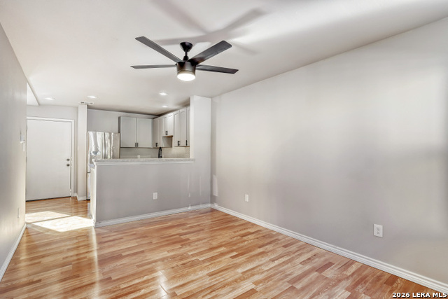 Image 4 of 27 For 323 Moselle  