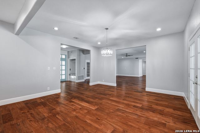 Image 14 of 40 For 825 Eventide