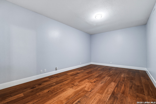 Image 22 of 40 For 825 Eventide