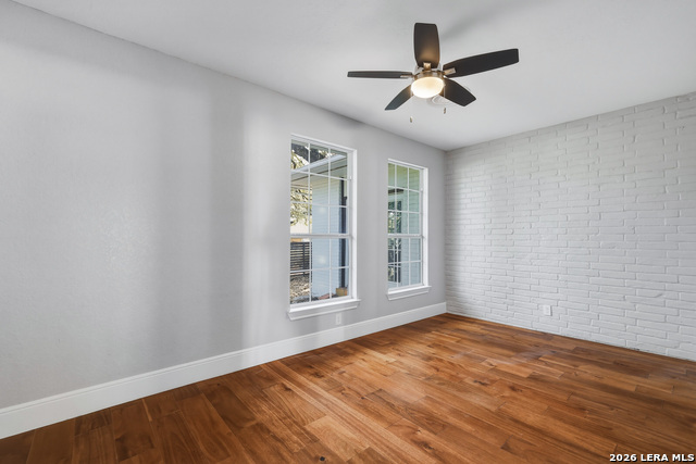 Image 30 of 40 For 825 Eventide