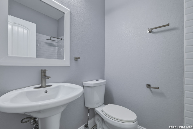 Image 32 of 40 For 825 Eventide