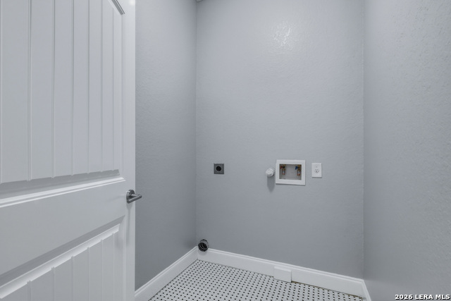 Image 33 of 40 For 825 Eventide