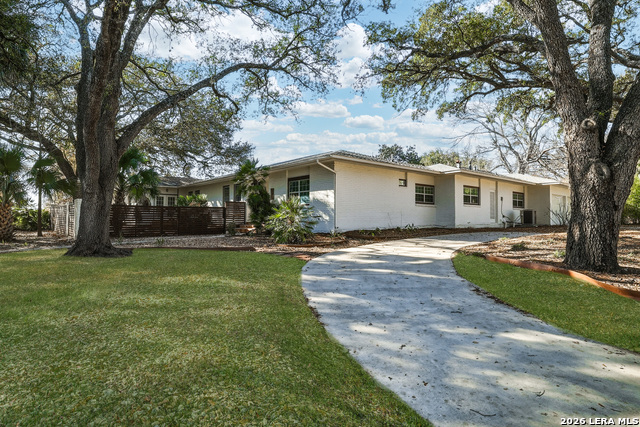 Image 38 of 40 For 825 Eventide