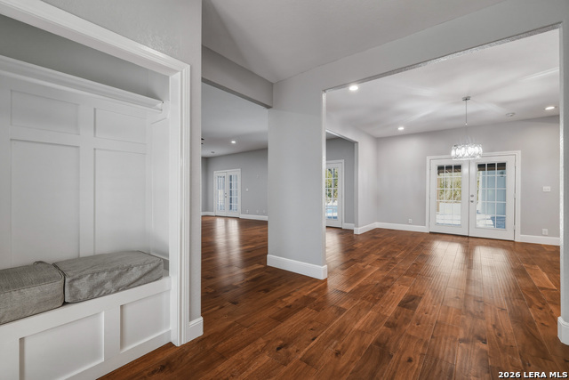 Image 5 of 40 For 825 Eventide