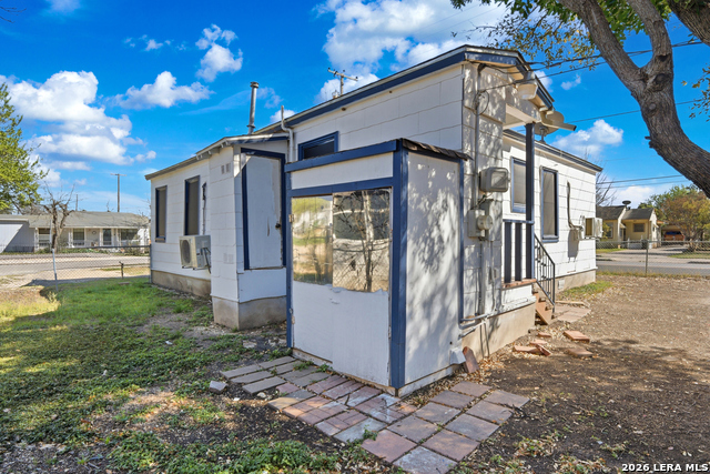 Image 23 of 33 For 863 Cavalier