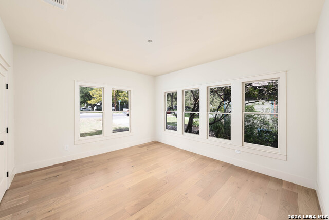 Image 11 of 48 For 850 Estes  