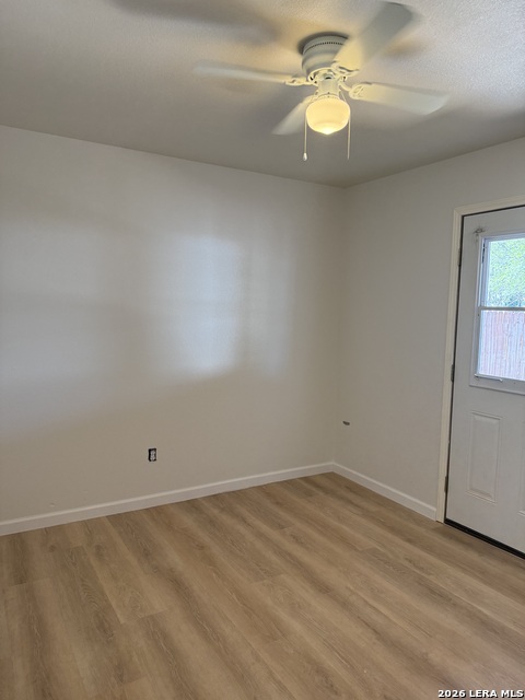 Image 15 of 20 For 4915 Fortuna Pl.