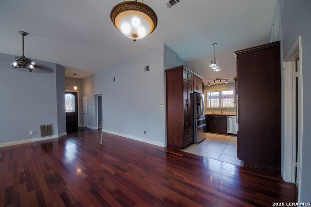 Image 10 of 37 For 7704 Rohrdanz