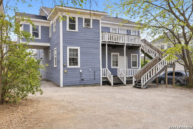 Image 16 of 16 For 419 Mistletoe W