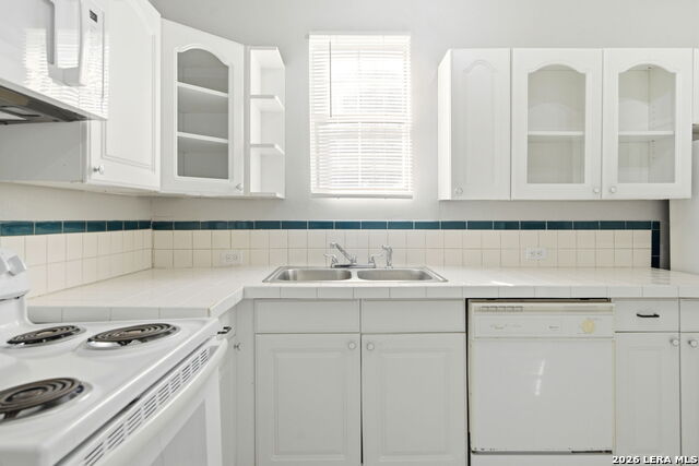 Image 8 of 16 For 419 Mistletoe W