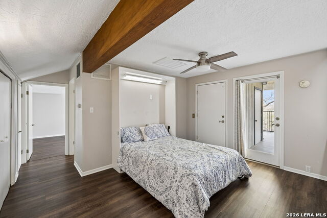 Image 24 of 33 For 54 Hampton Dr S