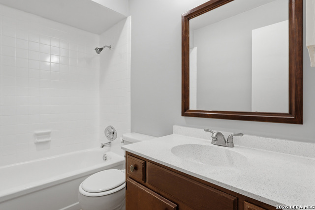 Image 10 of 27 For 8702 Village Dr  123