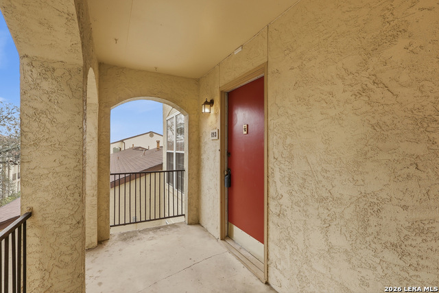 Image 4 of 27 For 8702 Village Dr  123