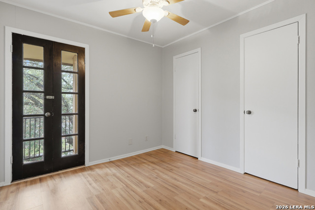 Image 8 of 27 For 8702 Village Dr  123