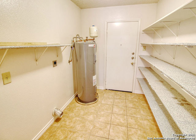 Image 12 of 15 For 13911 Edge Point Dr