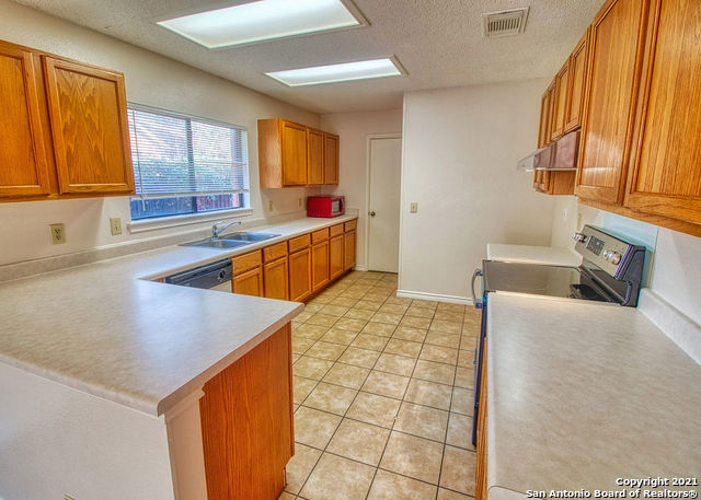 Image 15 of 15 For 13911 Edge Point Dr