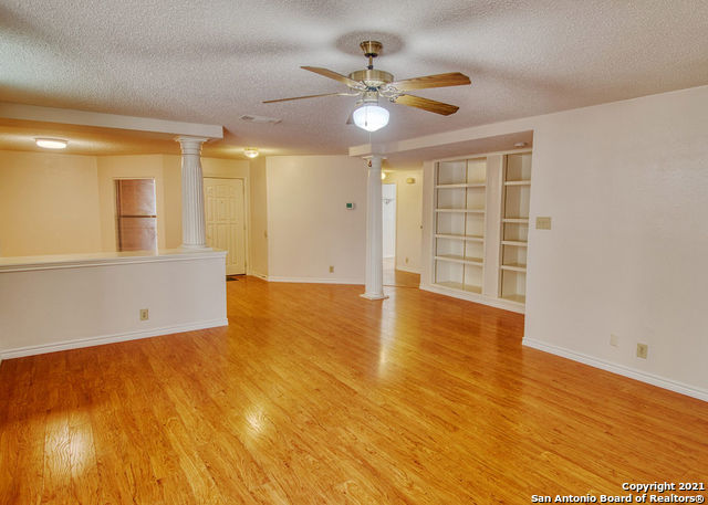 Image 2 of 15 For 13911 Edge Point Dr