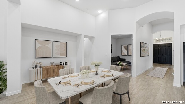 Listing photo id 15 for 1323 Academy Oaks