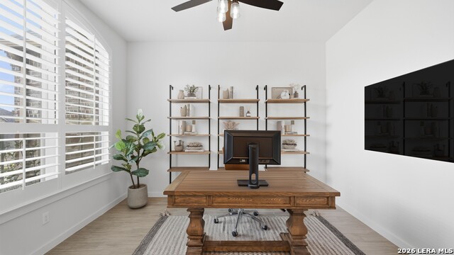 Listing photo id 19 for 1323 Academy Oaks