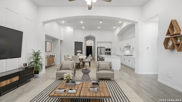 Listing photo id 3 for 1323 Academy Oaks