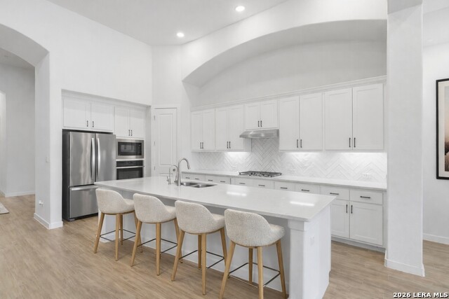 Listing photo id 7 for 1323 Academy Oaks