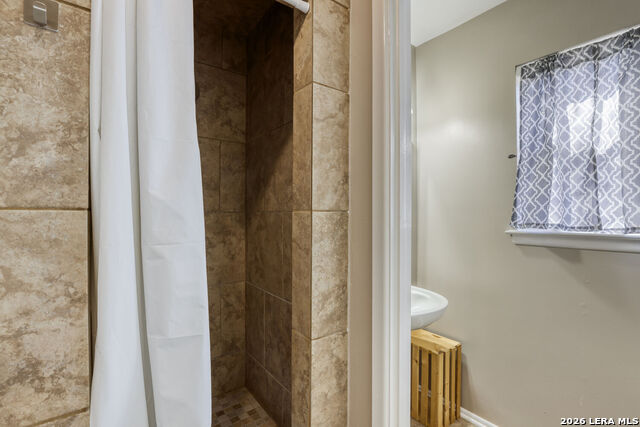 Image 21 of 30 For 1007 Mount Rainier