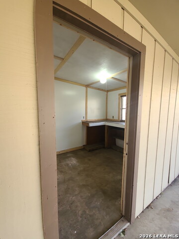 Image 44 of 48 For 5611 Horizon