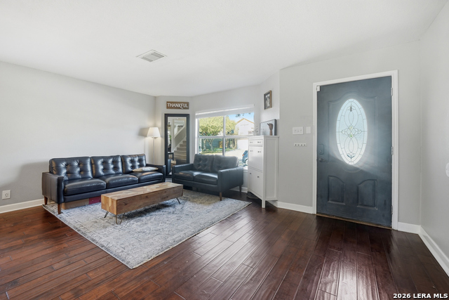 Image 11 of 36 For 7658 Heathridge