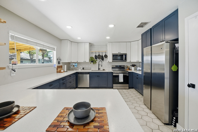 Image 20 of 36 For 7658 Heathridge