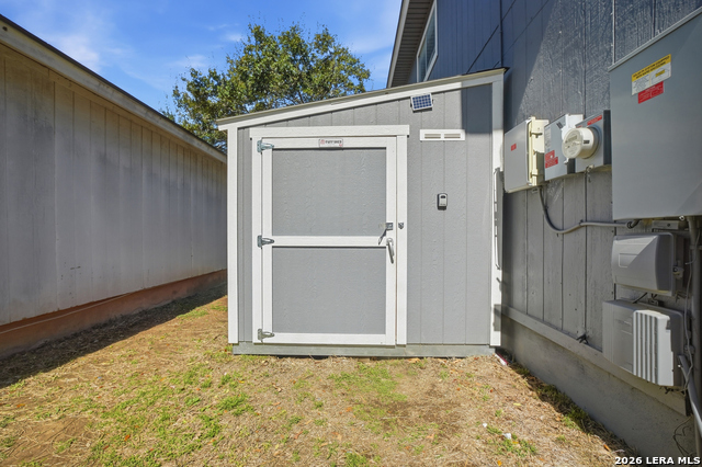 Image 36 of 36 For 7658 Heathridge