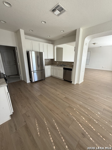 Image 10 of 27 For 7746 Heavenly Arbor