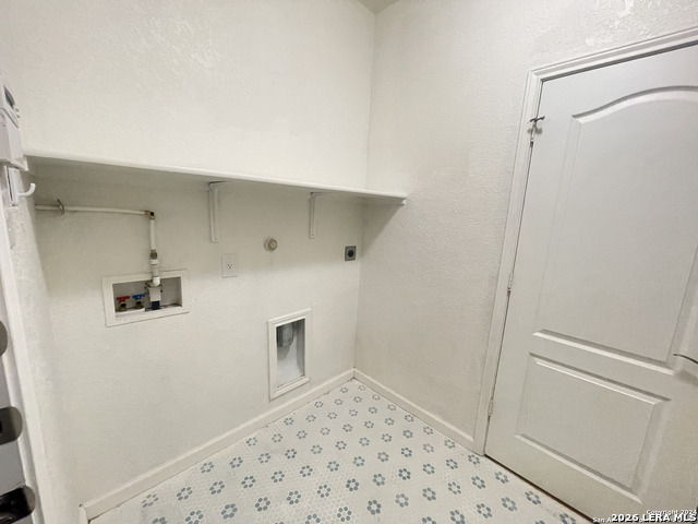 Image 13 of 27 For 7746 Heavenly Arbor