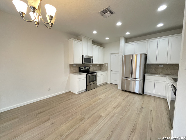 Image 8 of 27 For 7746 Heavenly Arbor