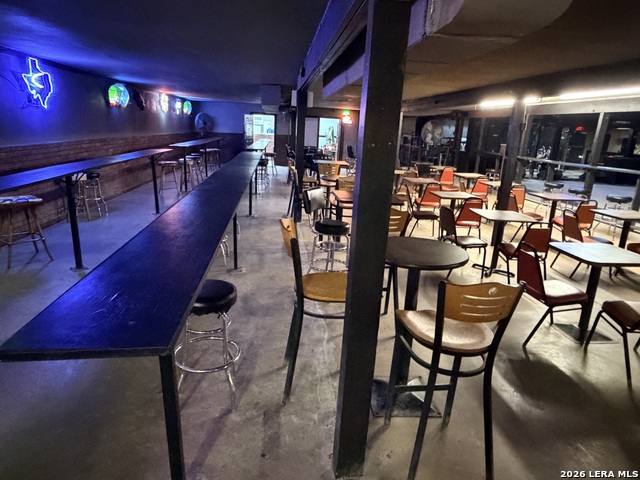 Image 16 of 46 For 3239 Commerce St. W