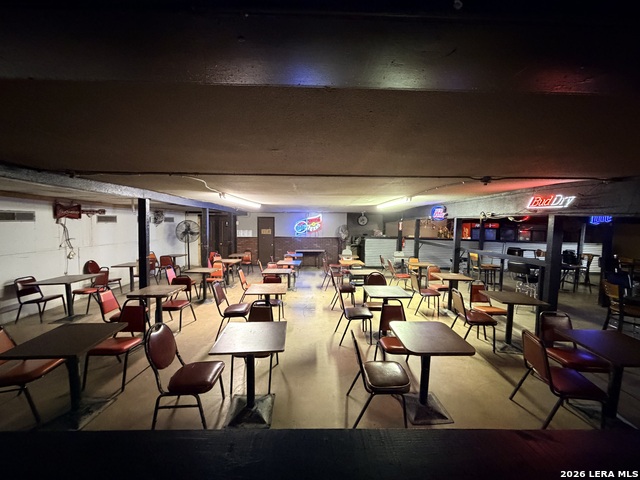 Image 23 of 46 For 3239 Commerce St. W