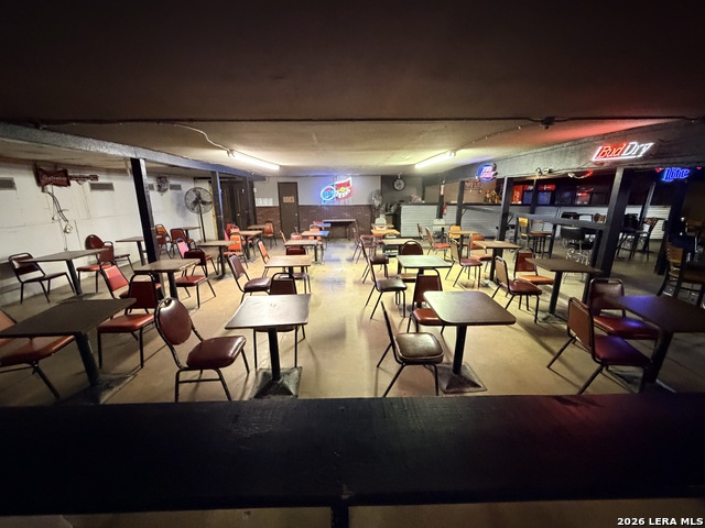 Image 24 of 46 For 3239 Commerce St. W