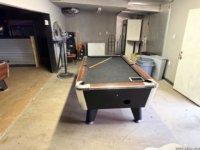 Image 32 of 46 For 3239 Commerce St. W