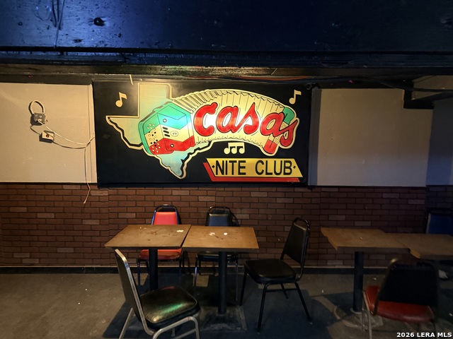 Image 41 of 46 For 3239 Commerce St. W