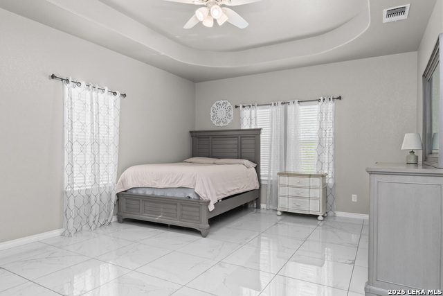 Image 13 of 31 For 8116 Ventura