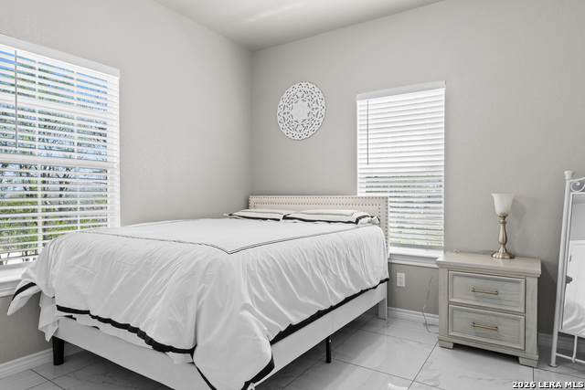 Image 23 of 31 For 8116 Ventura