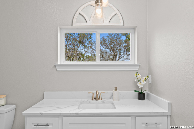 Image 25 of 31 For 8116 Ventura