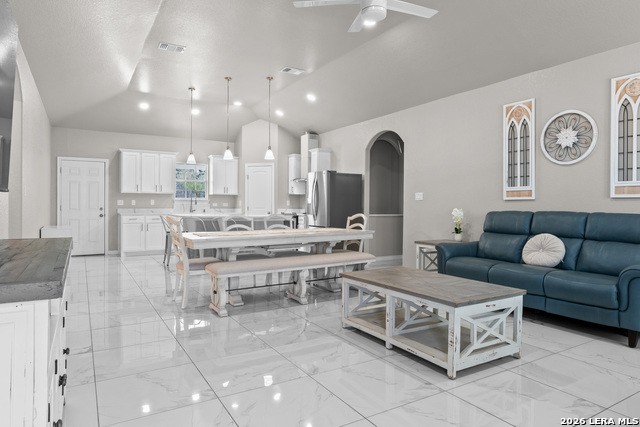 Image 5 of 31 For 8116 Ventura