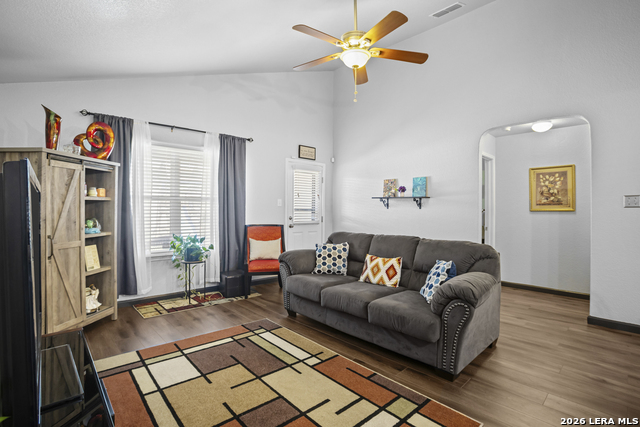 Image 13 of 35 For 8911 Quihi  