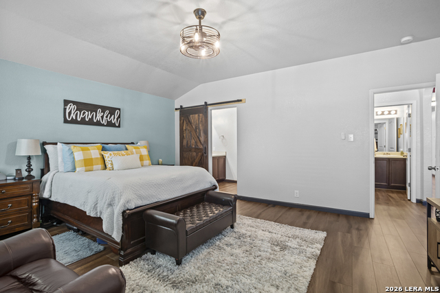 Image 18 of 35 For 8911 Quihi  