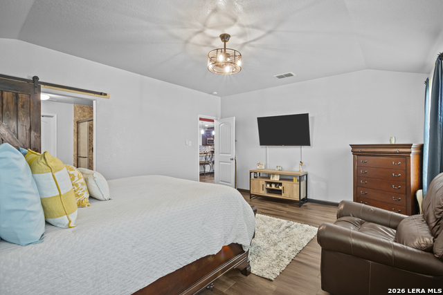 Image 19 of 35 For 8911 Quihi  