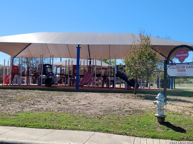 Image 10 of 13 For 2134 Aransas Ave