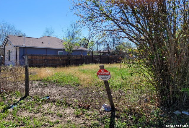 Image 4 of 13 For 2134 Aransas Ave