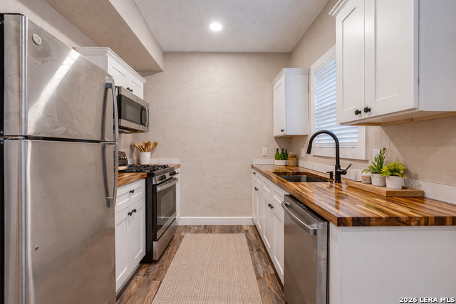 Image 10 of 32 For 316 Cypress St W